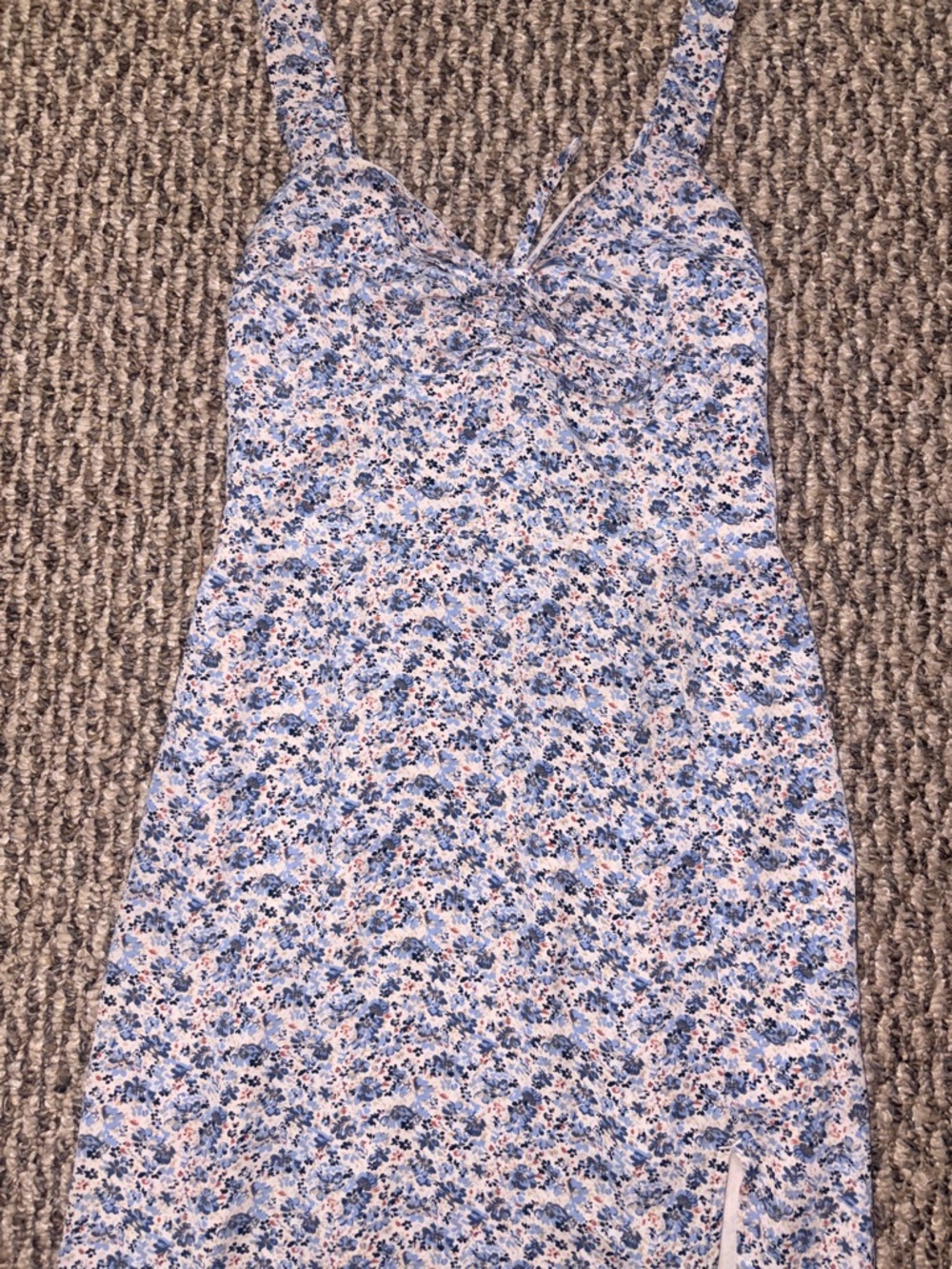 Abercrombie & Fitch White and Blue Floral Smocked Dress - Picture 3 of 6